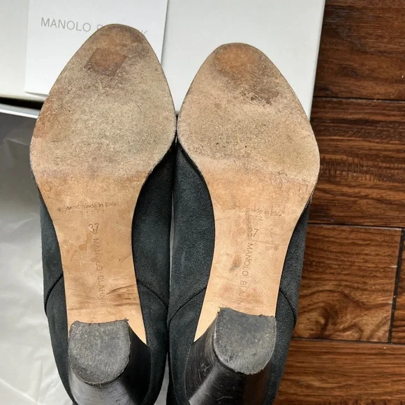 Manolo Blahnik Grey Suede Heeled Boots - Picture 2 of 9